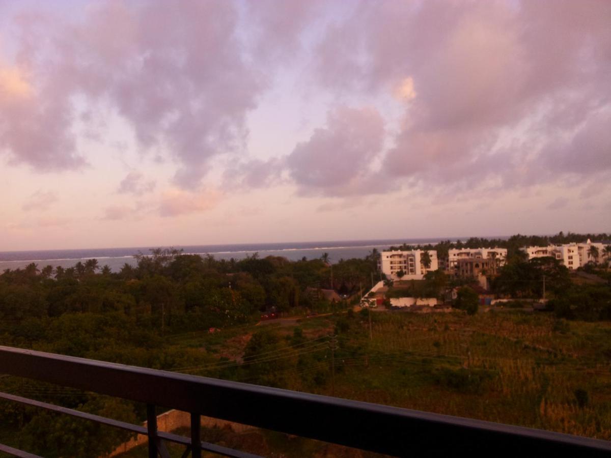 Shanzu Beach Apartment With Stunning Ocean View Mwakirunge Dış mekan fotoğraf