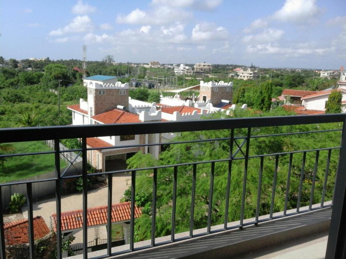 Shanzu Beach Apartment With Stunning Ocean View Mwakirunge Dış mekan fotoğraf