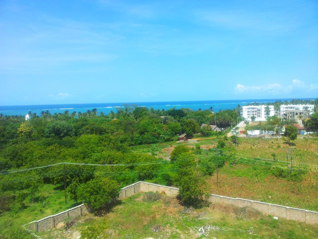Shanzu Beach Apartment With Stunning Ocean View Mwakirunge Dış mekan fotoğraf
